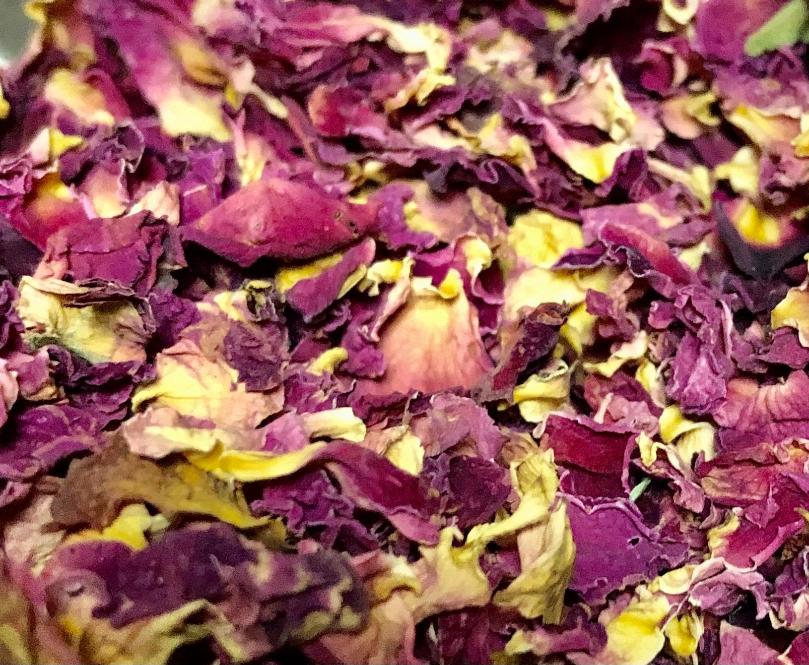 🌸やさしく香る美のハーブ  ローズレッド（10g）｜ハーブティー＆化粧水づくりに