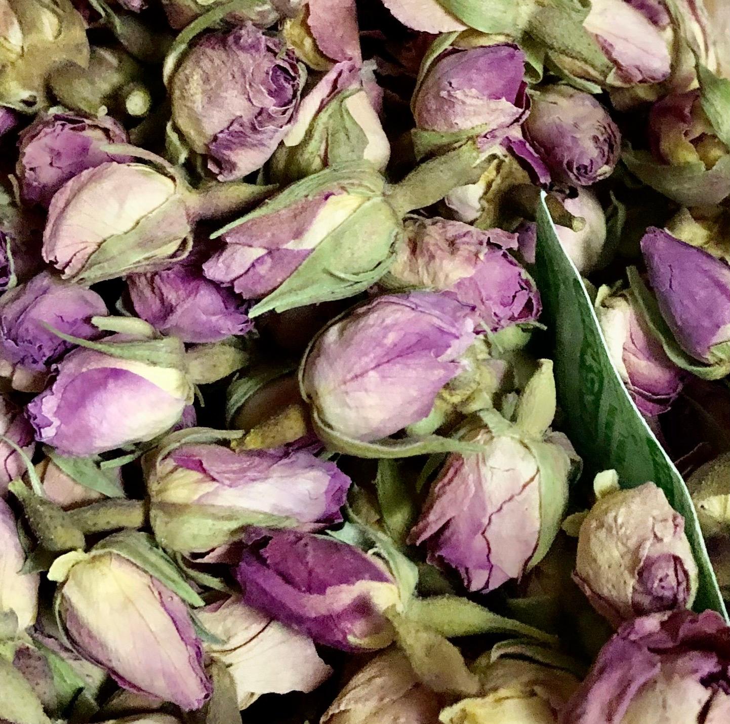 🌹在庫限り  美と幸福を運ぶ香りの宝石🌹オーガニックダマスク蕾（5g・約13〜14蕾）｜ハーブティー＆化粧水づくりに