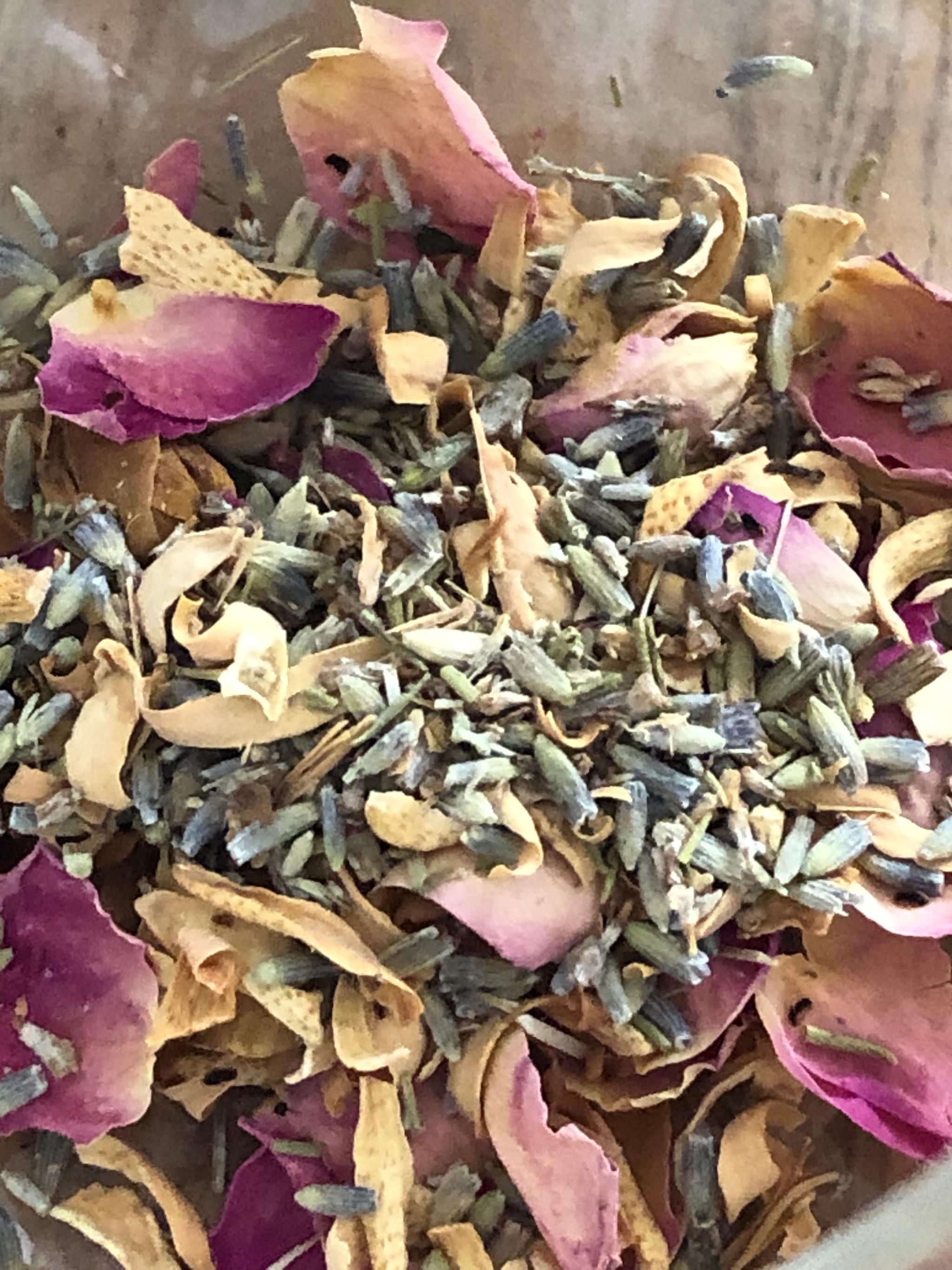 美肌と癒しのお花ブレンド🌹オーガニックローズ＆ラベンダー・オレンジフラワー入り（10g）｜ハーブティー＆化粧水づくりに